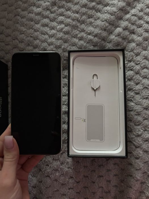 iPhone 11 pro продам б/у ідеальний стан
