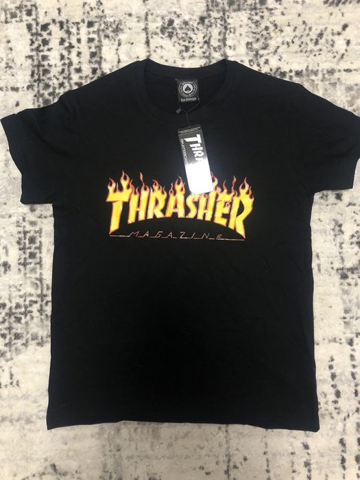 чорна футболка Trasher