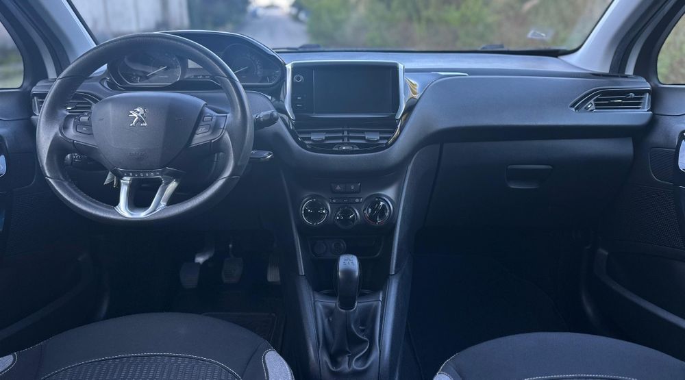 Peugeot 208 1.2 Puretech 2015