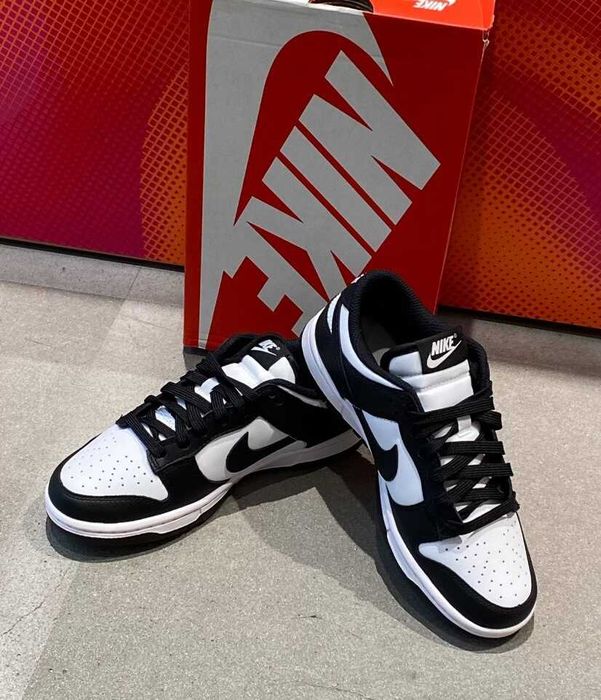 Nike Dunk Low Czarny R.37,5