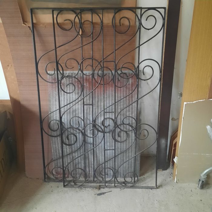 Решітки на вікна нові