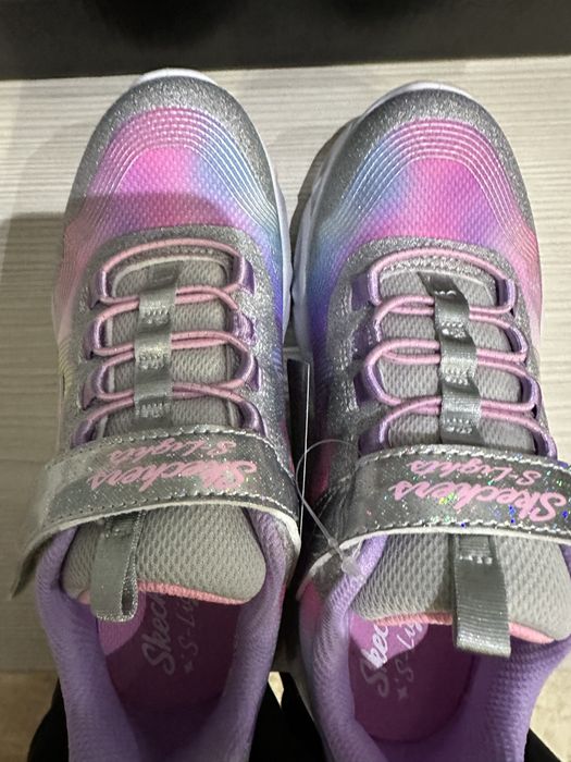 Skechers 32 33 33,5 34 35 lights підсвітка