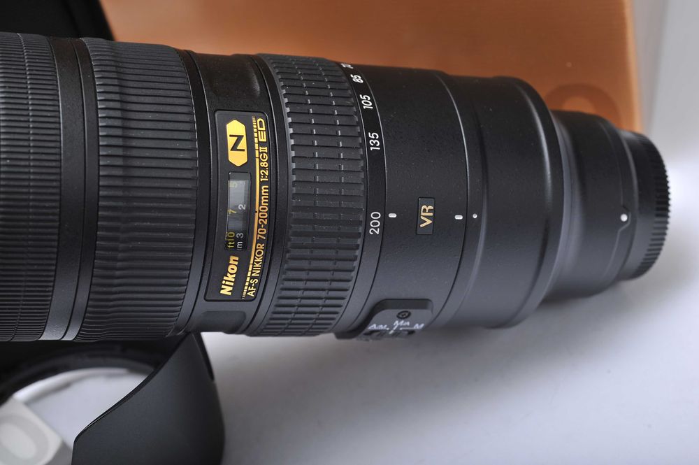 Nikon AFS 70-200 VR II f/2.8  Seminova