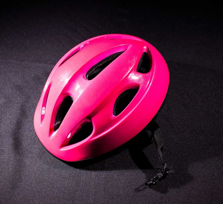 Шлем детский . Для роликов или вело прогулок