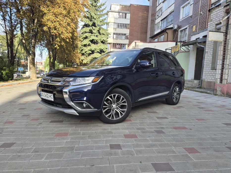 Свіжа Міцубісі Аутлендер