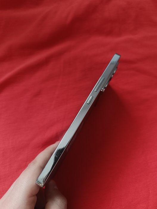 Smartfon Infinix Note 40 + ładowarka indukcyjna Racing Grey