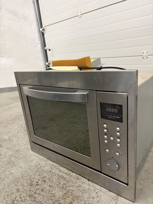 Micro-ondas  Ariston usado