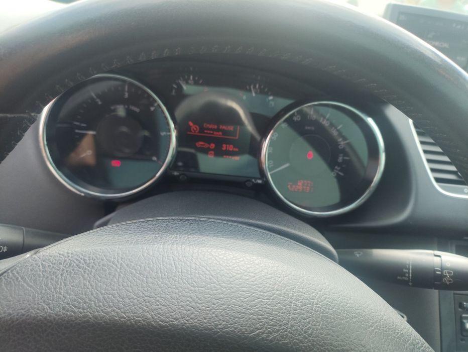 Peugeot  3008 1.6hdi
