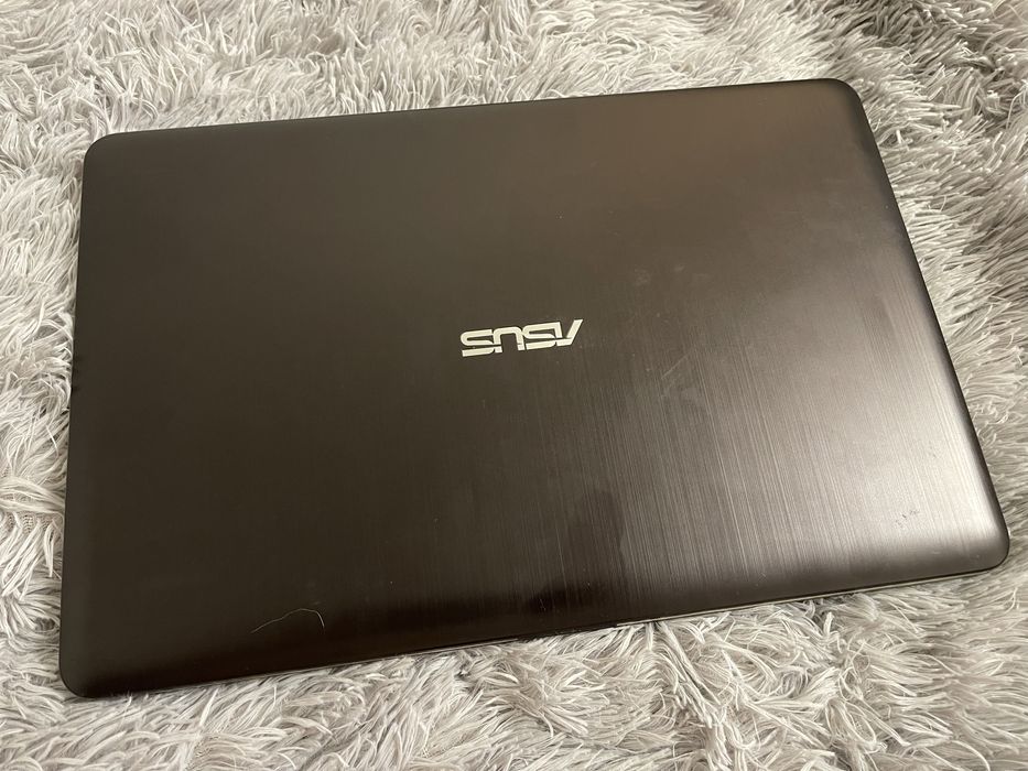 Ноутбук ASUS R541U