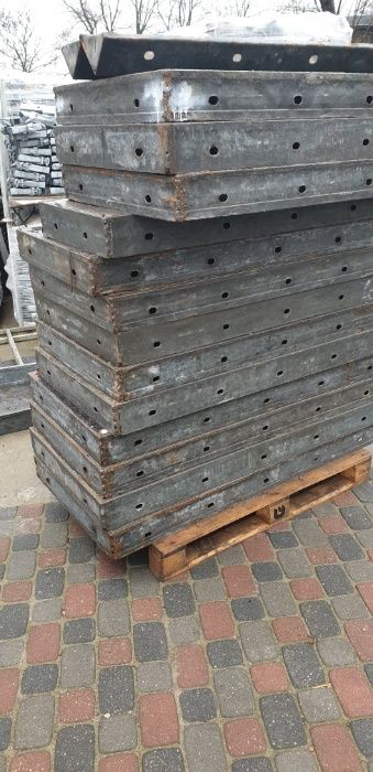 Szalunki ścienne Rasto Hunnebeck midibox deskowanie