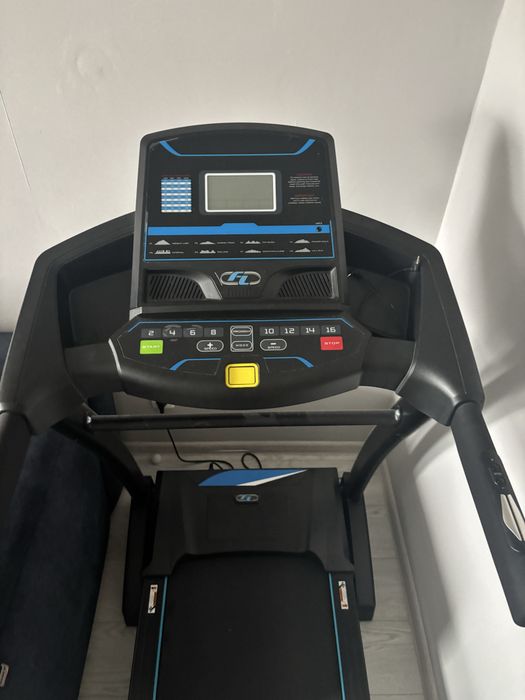 Бігова доріжка FitLogic T33E