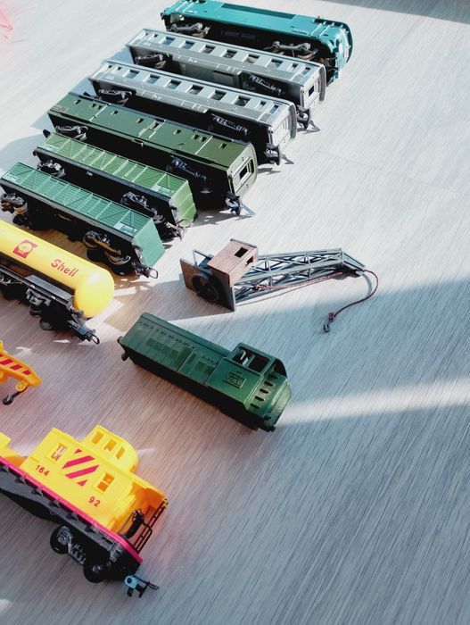 Conjunto comboio passageiros, carga e obras H0 1:86