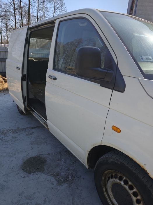 Sprzedam VW transporter T5 1.9 TDI