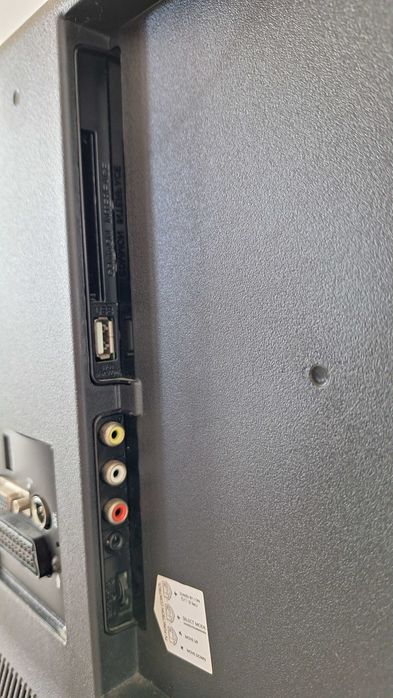 Panasonic TX 32C200E