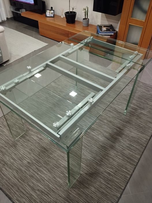 Mesa de vidro - extensível