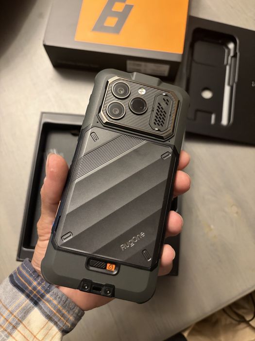 RugOne XEVER 8 (256gb) . Telemovel antishock