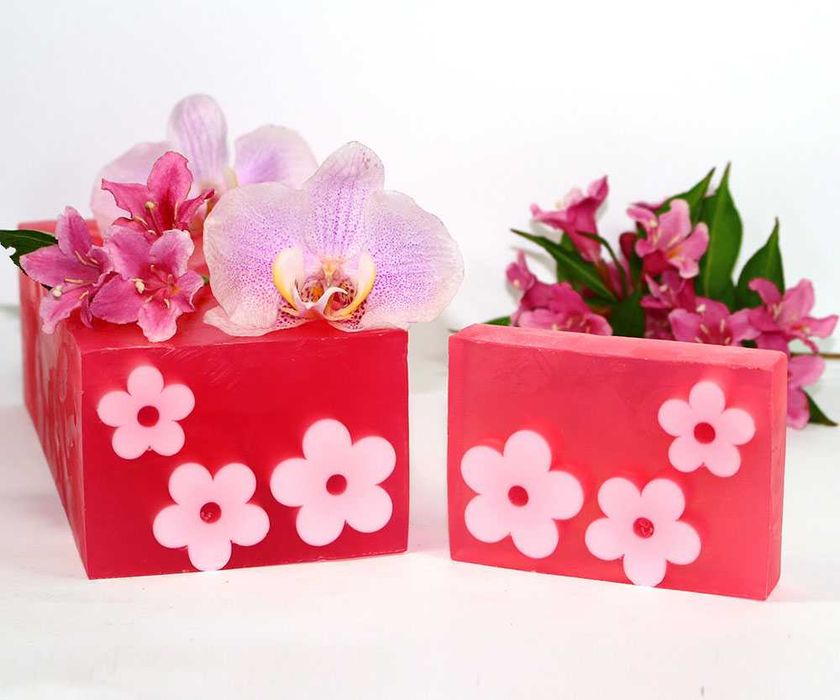 Мило ручної роботи