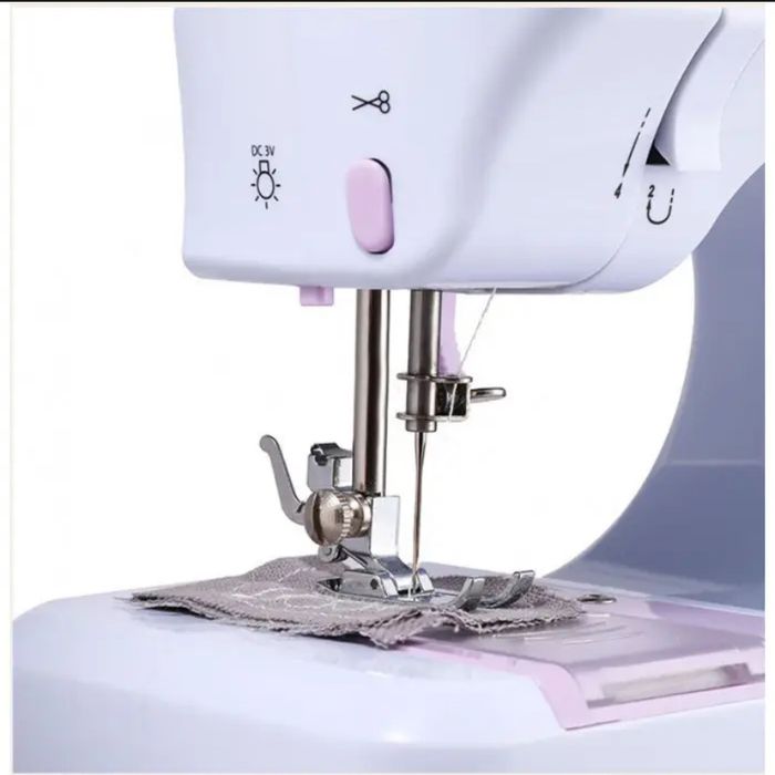 Профессиональная настольная |Швейная машинка 12в1 |7w + 2 катушки
