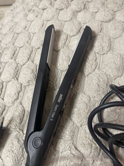 Утюжок, випрямляч Braun