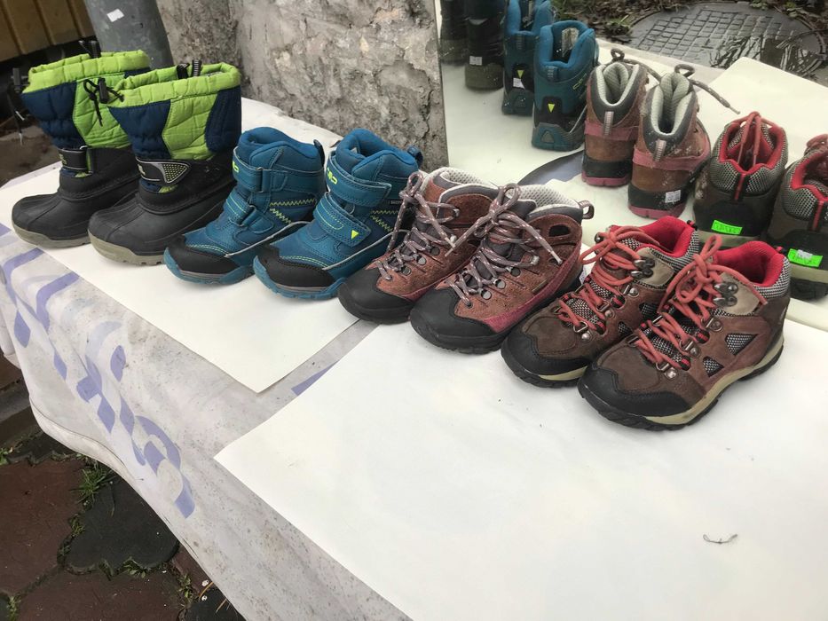 Дитяче фірмове взуття 27 28розміру по устілці 17.5-18.5см.