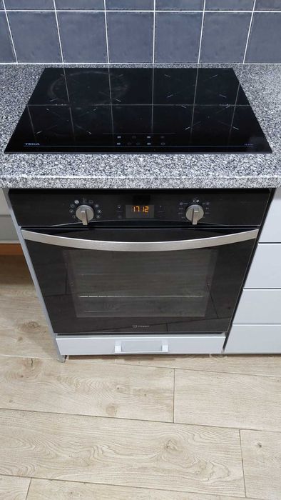 T2 reconstruído com cozinha equipada e pátio