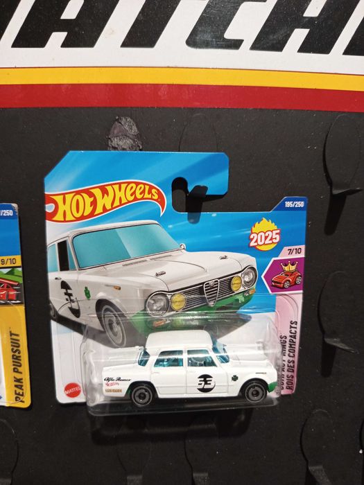 Miniaturas hotwheels 2025 e 2026