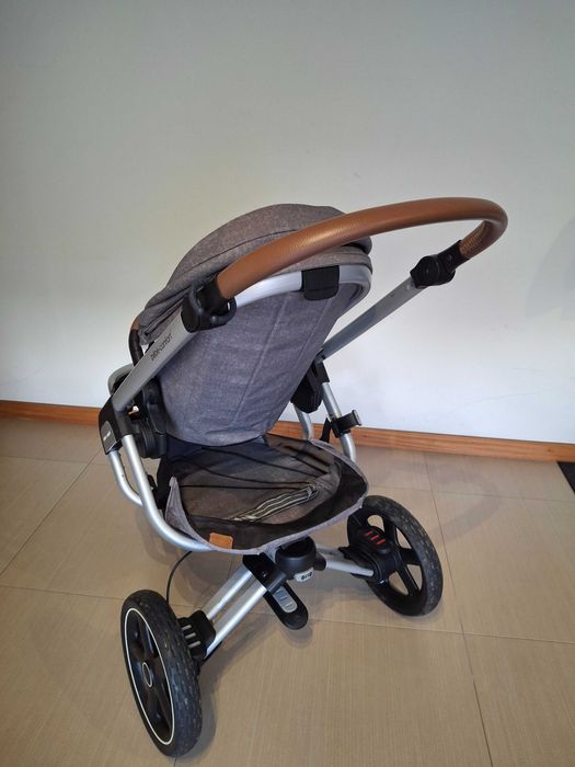 Carrinho + Babycoque + Isofix Bebé Confort/Maxi Cosi