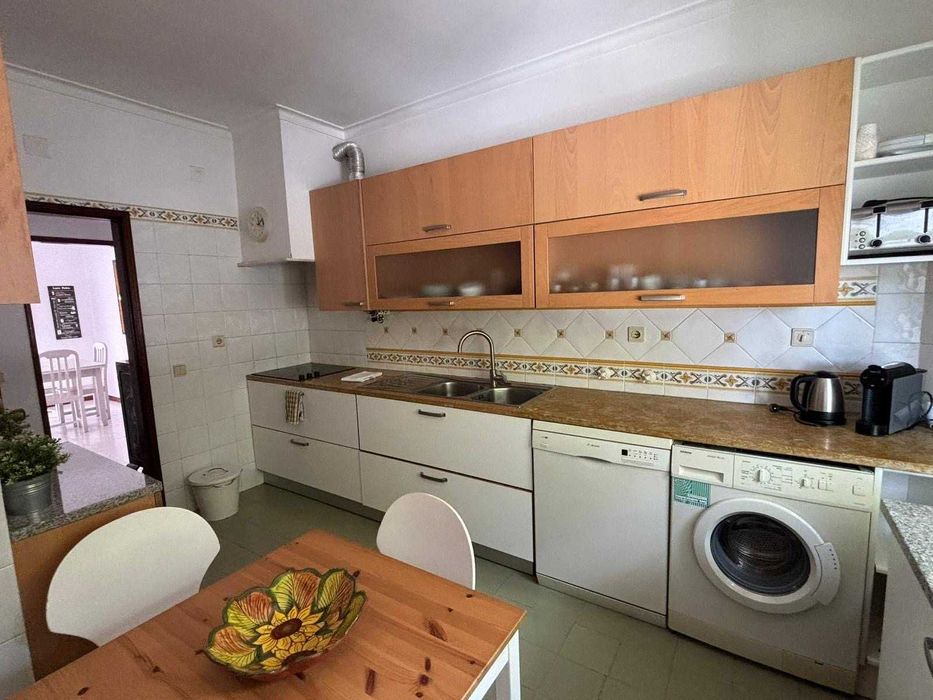 Cozinha Completa c/ Bancada pedra natural e  Eletrodomésticos