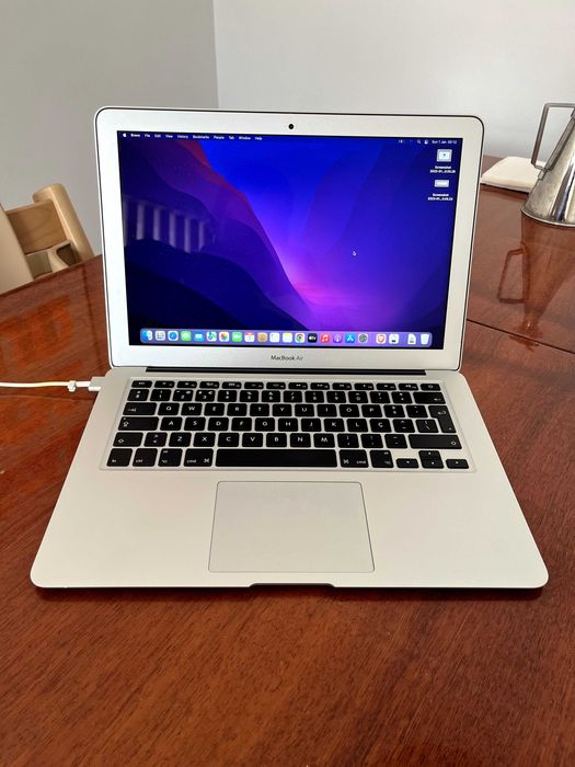 Apple Macbook Air 13' 2017 - Bom estado