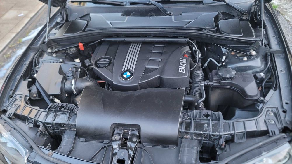 Serie 1 E81 (2 portas) 118D 2010 LCI | Muitos Estimado