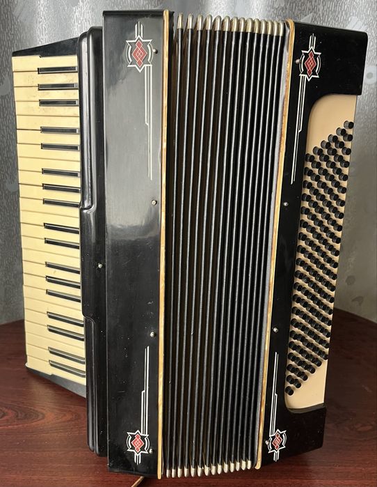 Аккордеон послевоенных годов производства