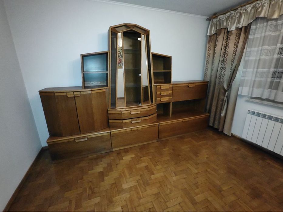 Meblościanka – zadbana, solidna, pojemna