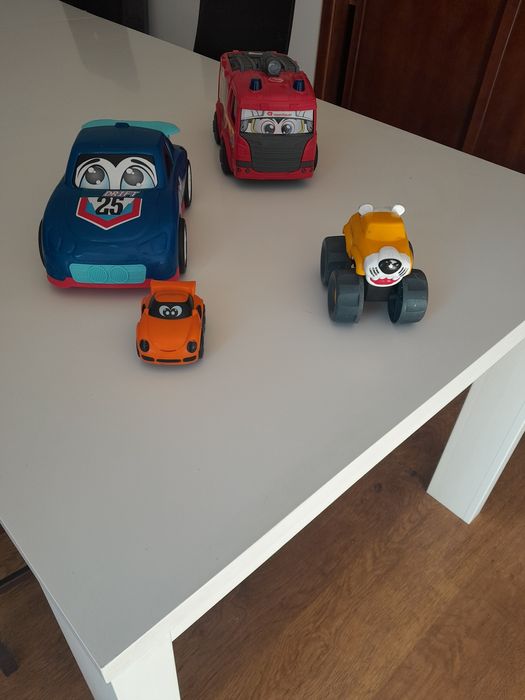 Conjunto de carros para crianças