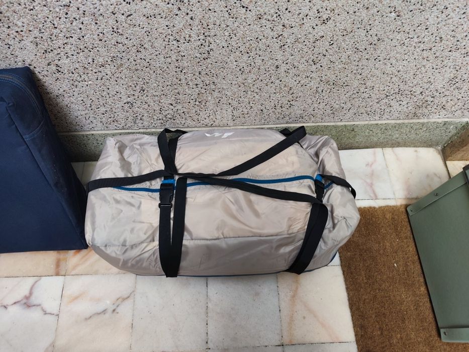 Pack Campismo Familiar NOVO a Estrear (Tendas Arpenaz + Móvel Cozinha Quechua (cozinha vendida))