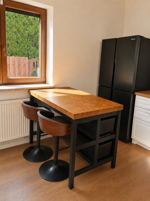 Wyspa kuchenna IKEA VADHOLMA 126×79 cm – czarna / dąb