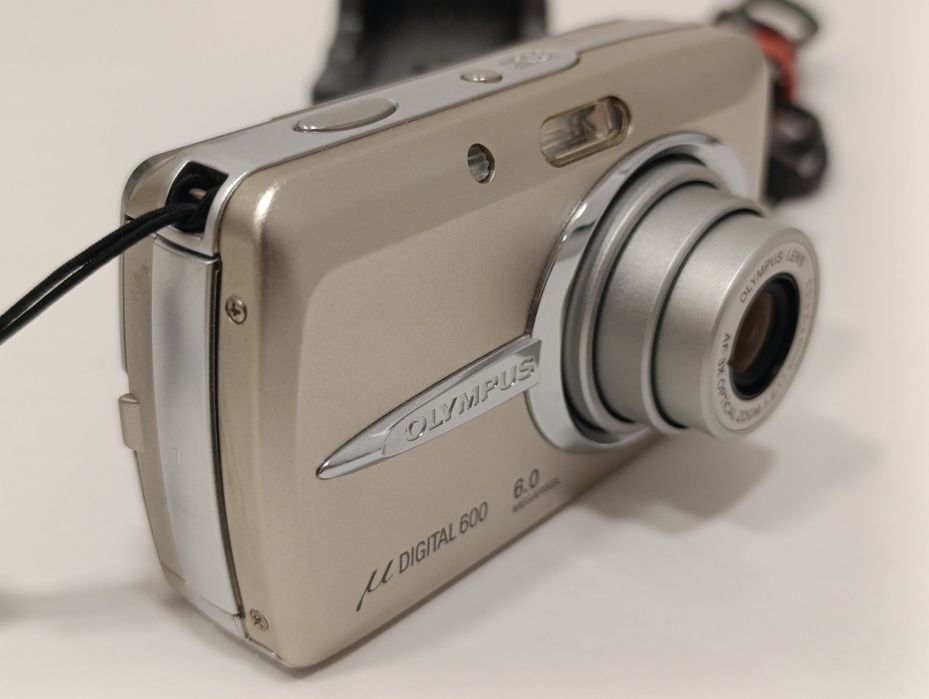 Aparat cyfrowy OLYMPUS mju DIGITAL 600 6mpx vintage retro CCD jak NOWY