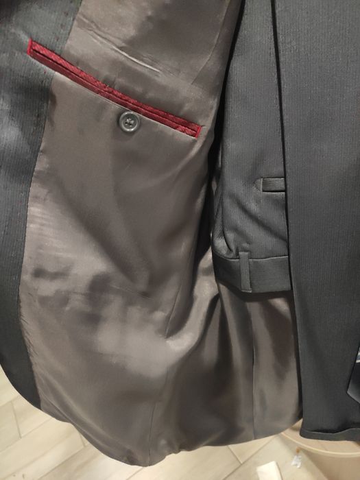 Продам мужской костюм размер 52-54