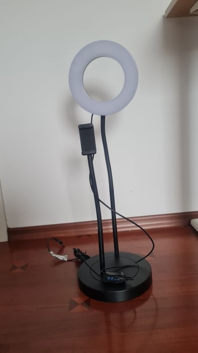 LÅNESPELARE Uchwyt na telefon z ring light IKEA
Lampa pierścieniowa i uchwyt na tel