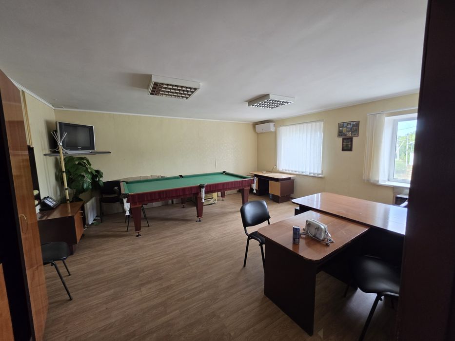 Продається офісне приміщення 82 квм