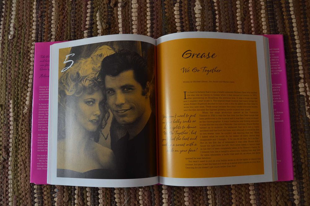 Livro de dança "Dance to the musicals"