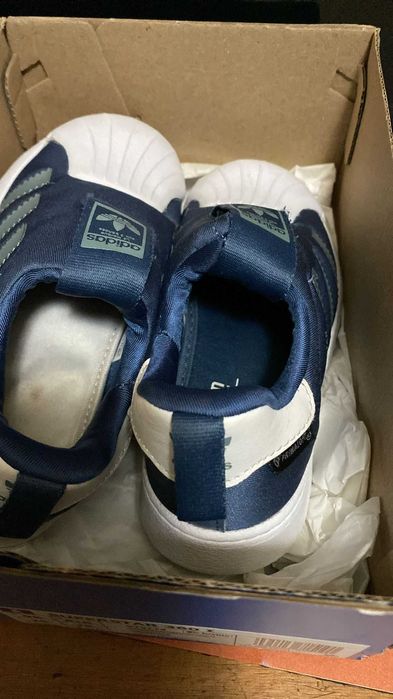 ADIDAS Criança Impecáveis  Nº26