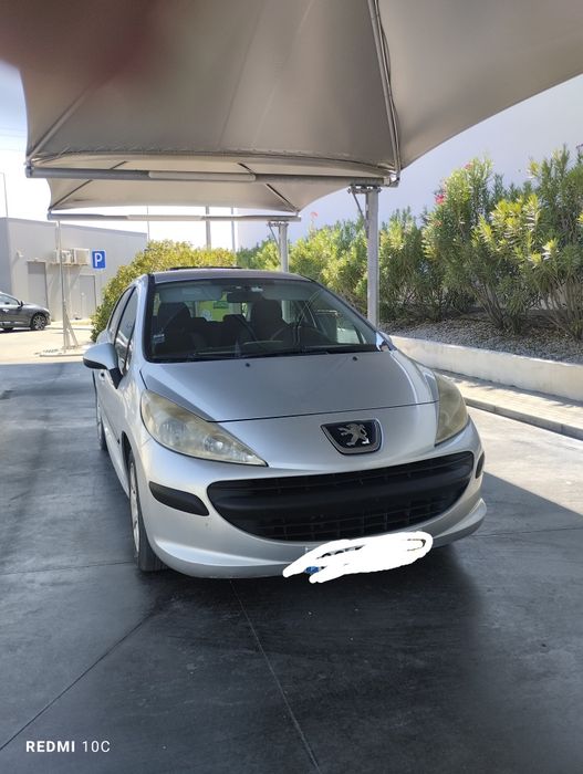 Peugeot 207 cinza