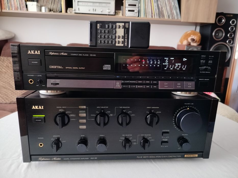 Wzmacniacz Akai AM-95