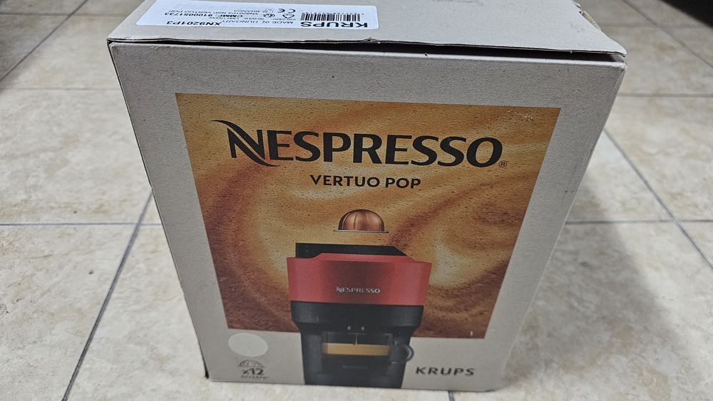 Maquina de café Nespresso Vertuo Pop