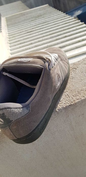 Sapatilhas estilo Pastilha