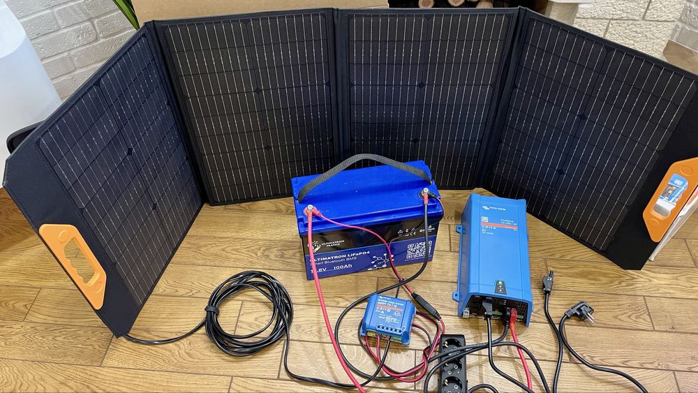 Victron LiFePo4 гібридна  мобільна зарядна станція мережа-сонце 500вт