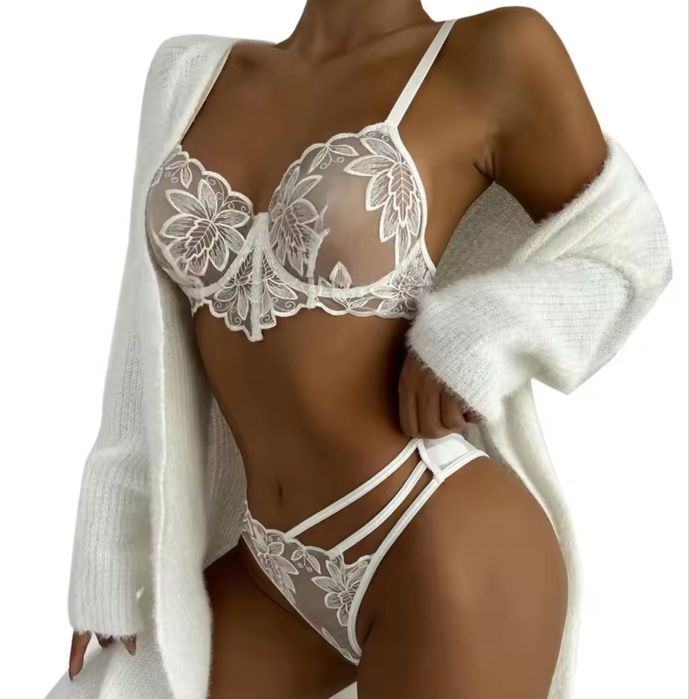 Комплект білої білизни