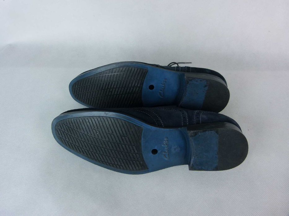 Clarks skórzane półbuty skóra zamszowa 42 28 cm