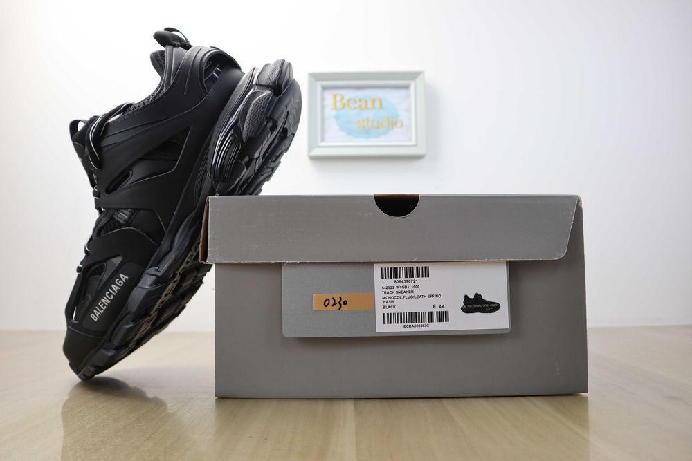 Buty Balenciaga Track 3.0 czarny nowe