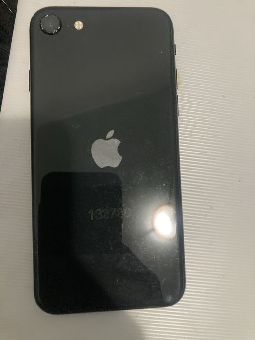 Iphone SE em bom estado
